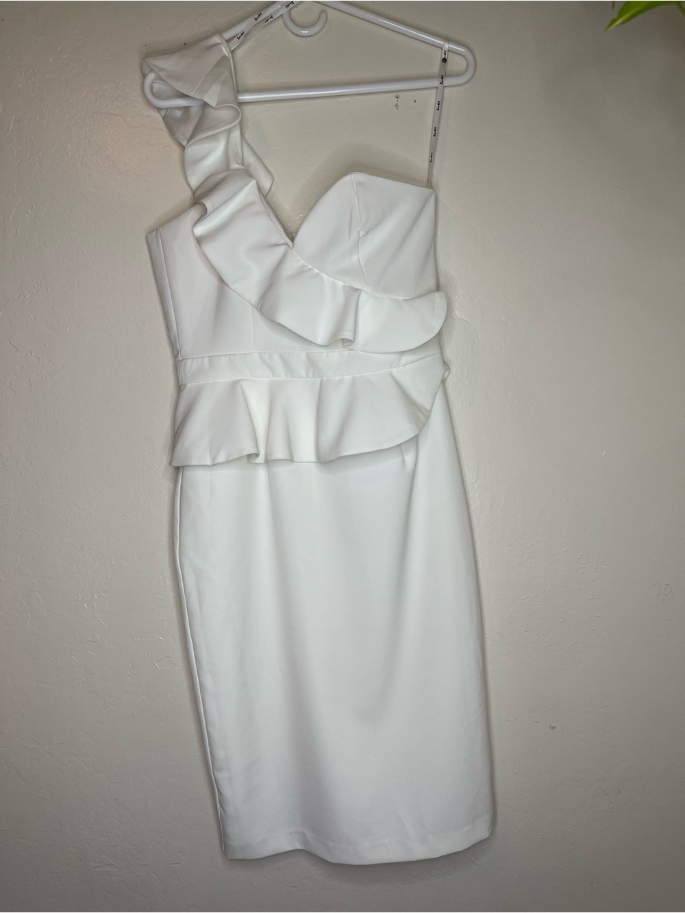 Bardot Camellia One Shoulder Ruffle Sheath Ivory Midi Dress Sz 8 Bridal Wedding